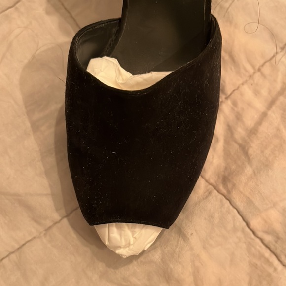 Stuart Weitzman platform heels - Picture 5 of 7